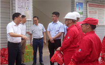 铜梁区区委书记、区长慰问公司一线员工